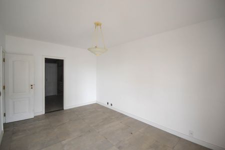 Apartamento para alugar com 280m², 4 quartos e 3 vagas Suíte 1