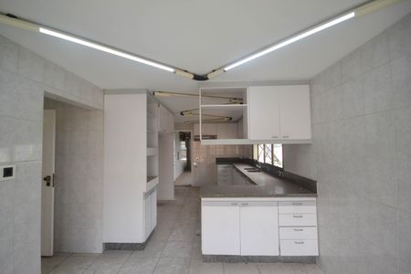 Apartamento para alugar com 280m², 4 quartos e 3 vagasCozinha 