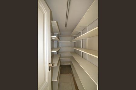 Apartamento para alugar com 280m², 4 quartos e 3 vagasDespensa 