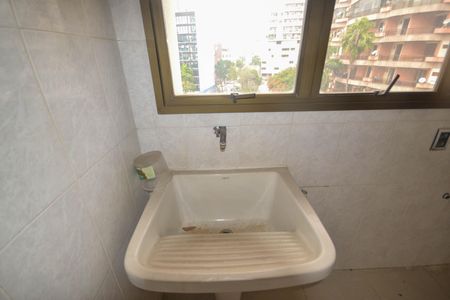 Apartamento para alugar com 280m², 4 quartos e 3 vagasÁrea de Serviço