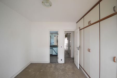 Apartamento para alugar com 280m², 4 quartos e 3 vagasSuíte 2