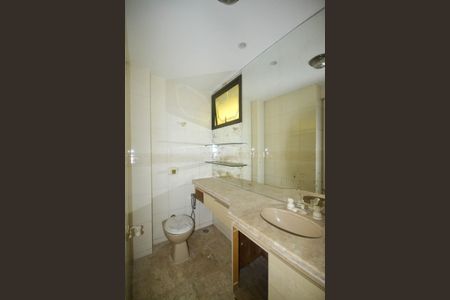 Apartamento para alugar com 280m², 4 quartos e 3 vagasBanheiro 1