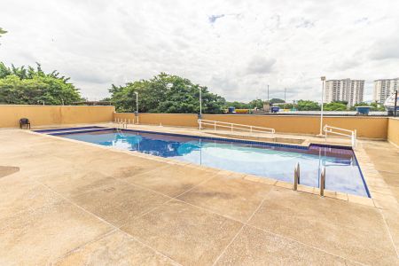 Apartamento à venda com 75m², 3 quartos e 1 vaga Apartamento à venda com 75m², 3 quartos e 1 vagaÁrea comum - Piscina