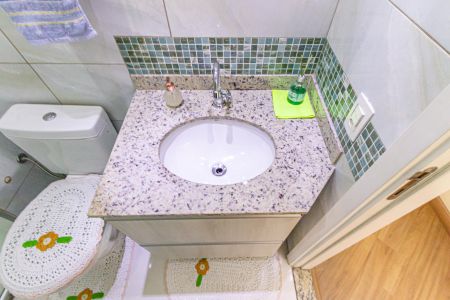 Apartamento à venda com 75m², 3 quartos e 1 vaga Apartamento à venda com 75m², 3 quartos e 1 vagaBanheiro