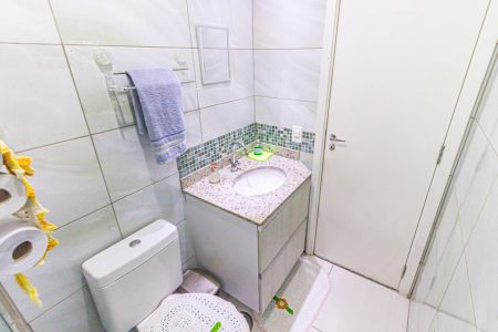 Apartamento à venda com 75m², 3 quartos e 1 vaga Apartamento à venda com 75m², 3 quartos e 1 vagaBanheiro