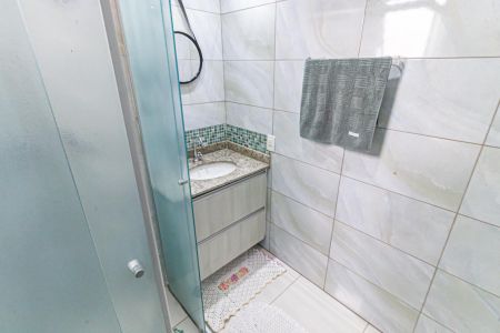 Apartamento à venda com 75m², 3 quartos e 1 vaga Apartamento à venda com 75m², 3 quartos e 1 vagaBanheiro da Suíte