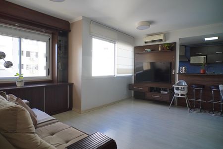 Sala de apartamento para alugar com 2 quartos, 68m² em Vila Ipiranga, Porto Alegre