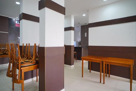 Apartamento para alugar com 68m², 2 quartos e 1 vaga Apartamento para alugar com 68m², 2 quartos e 1 vagaÁrea comum - Salão de festas