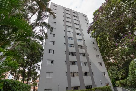 Apartamento para alugar com 68m², 2 quartos e 1 vaga Apartamento para alugar com 68m², 2 quartos e 1 vagaFachada