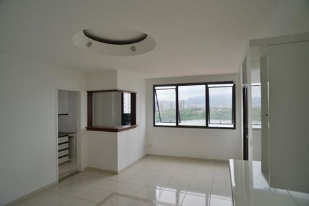 Sala de apartamento para alugar com 2 quartos, 79m² em Barra da Tijuca, Rio de Janeiro
