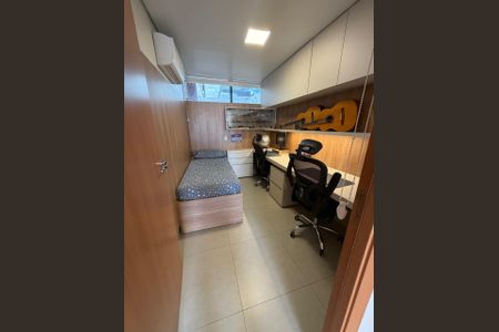 Apartamento à venda com 193m², 4 quartos e 2 vagas