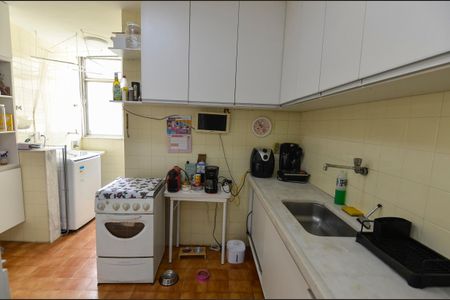 Apartamento à venda com 92m², 2 quartos e 1 vagaCozinha