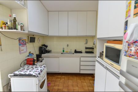 Apartamento à venda com 92m², 2 quartos e 1 vagaCozinha