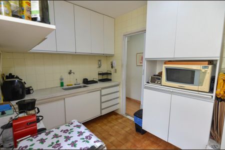 Apartamento à venda com 92m², 2 quartos e 1 vagaCozinha