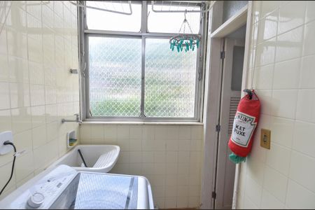 Apartamento à venda com 92m², 2 quartos e 1 vagaÁrea de Serviço