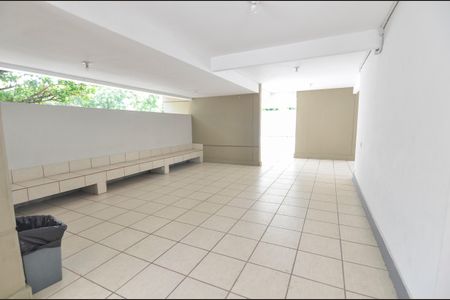 Apartamento à venda com 92m², 2 quartos e 1 vagaÁrea comum