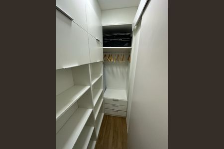 Quarto de apartamento para alugar com 2 quartos, 50m² em Recreio dos Bandeirantes, Rio de Janeiro