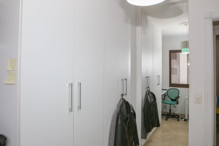 Apartamento à venda com 93m², 3 quartos e 2 vagasQuarto 2