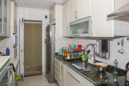 Apartamento à venda com 93m², 3 quartos e 2 vagasCozinha