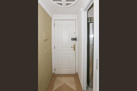 Apartamento à venda com 93m², 3 quartos e 2 vagasEntrada