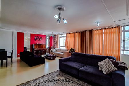 Apartamento à venda com 200m², 3 quartos e 2 vagasSala