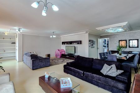 Apartamento à venda com 200m², 3 quartos e 2 vagasSala