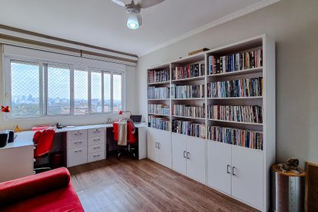 Apartamento à venda com 200m², 3 quartos e 2 vagasQuarto 2