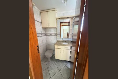 Banheiro de apartamento à venda com 1 quarto, 55m² em Cristo Redentor, Porto Alegre