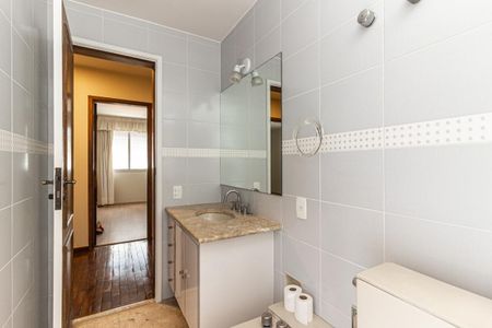 Apartamento à venda com 260m², 4 quartos e 3 vagasBanheiro 1