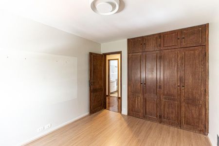 Apartamento à venda com 260m², 4 quartos e 3 vagasQuarto 3