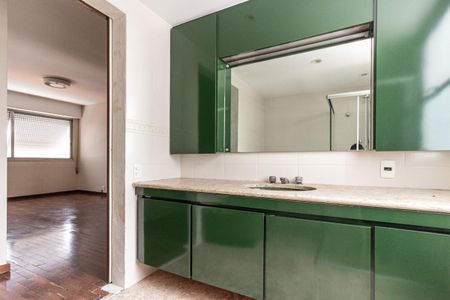 Apartamento à venda com 260m², 4 quartos e 3 vagasBanheiro da Suíte