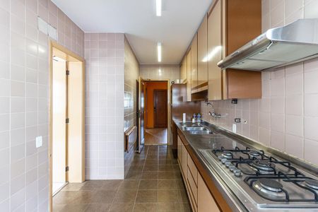 Apartamento à venda com 260m², 4 quartos e 3 vagasCozinha