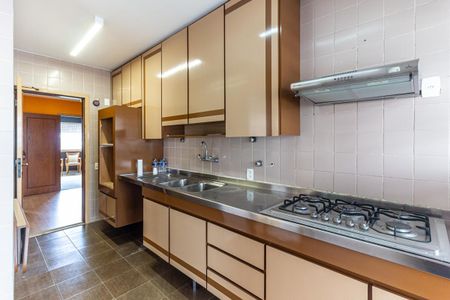 Apartamento à venda com 260m², 4 quartos e 3 vagasCozinha
