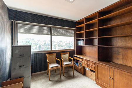 Apartamento à venda com 260m², 4 quartos e 3 vagasQuarto 4