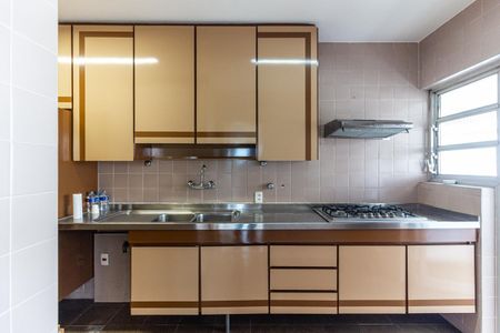 Apartamento à venda com 260m², 4 quartos e 3 vagasCozinha