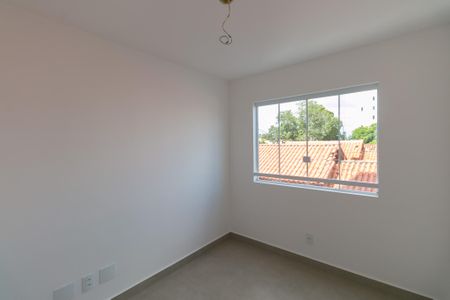 Apartamento à venda com 82m², 3 quartos e 2 vagasQuarto 2