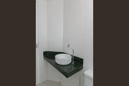 Apartamento à venda com 82m², 3 quartos e 2 vagasBanheiro Social