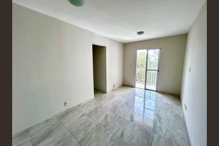 Apartamento para alugar com 67m², 2 quartos e 1 vaga Apartamento para alugar com 67m², 2 quartos e 1 vagaSala