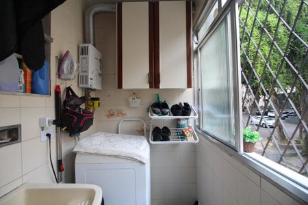 Apartamento à venda com 58m², 2 quartos e 1 vagaÁrea de Serviço