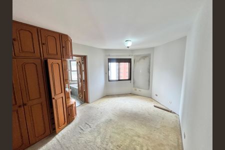 Apartamento à venda com 143m², 4 quartos e 3 vagasQuarto 3 - Suíte