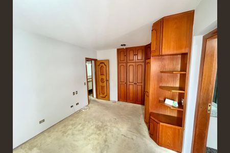 Apartamento à venda com 143m², 4 quartos e 3 vagasQuarto 3 - Suíte