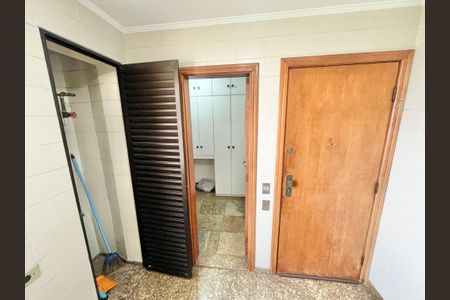 Apartamento à venda com 143m², 4 quartos e 3 vagasÁrea de Serviço