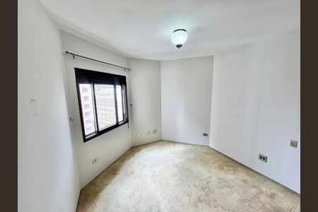 Apartamento à venda com 143m², 4 quartos e 3 vagasQuarto 1