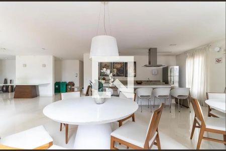 Apartamento à venda com 74m², 3 quartos e 1 vagaÁrea comum - Salão de festas