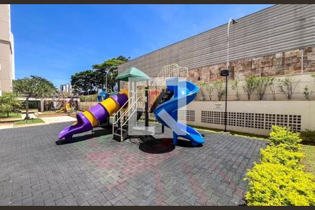 Apartamento à venda com 74m², 3 quartos e 1 vagaÁrea comum - Playground