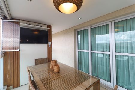 Apartamento à venda com 158m², 3 quartos e 4 vagas