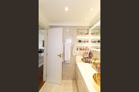 Apartamento à venda com 158m², 3 quartos e 4 vagas