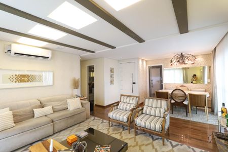 Apartamento à venda com 158m², 3 quartos e 4 vagas