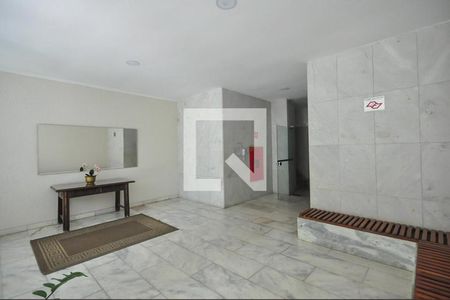 Apartamento para alugar com 75m², 2 quartos e 1 vagaHall social