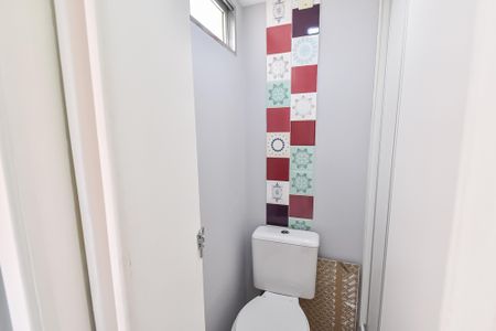 Apartamento à venda com 71m², 3 quartos e 1 vaga Apartamento à venda com 71m², 3 quartos e 1 vagaBanheiro de serviço